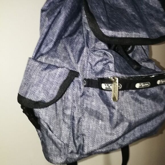 Le SPORT SAC Denim Days Blue Medium Wayfarer Backpack NWT - Picture 4 of 13